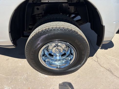 New 2026 RAM 3500 Big Horn AWD/4WD image 10