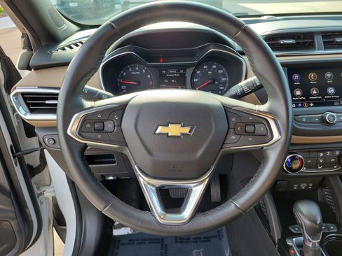 Used 2021 Chevrolet TrailBlazer ACTIV w/ Driver Confidence Package FWD image 17