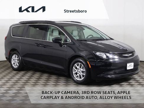 Used 2021 Chrysler Voyager Lxi FWD image 1
