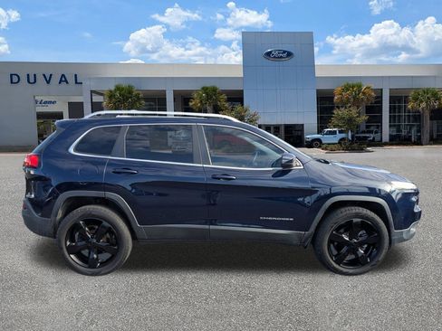 Used 2014 Jeep Cherokee Latitude w/ Comfort/Convenience Group image 3