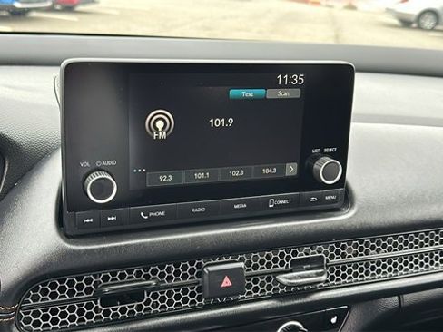 Used 2025 Honda HR-V Sport image 14