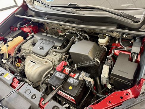 Used 2017 Toyota RAV4 XLE FWD image 18