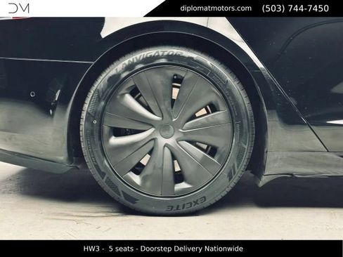 Used 2022 Tesla Model S AWD/4WD image 36