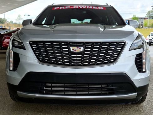Used 2021 Cadillac XT4 Premium Luxury w/ Cold Weather Package FWD image 7