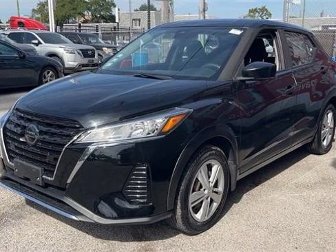 Used 2021 Nissan Kicks S FWD image 5