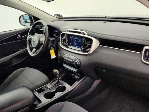 Used 2018 Kia Sorento FWD image 24