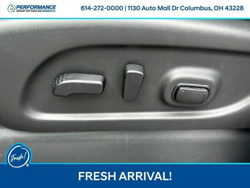 Used 2020 Nissan Titan PRO-4X w/ Pro-4x Utility Package AWD/4WD image 19