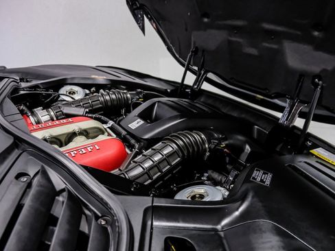 Used 2024 Ferrari Purosangue image 54