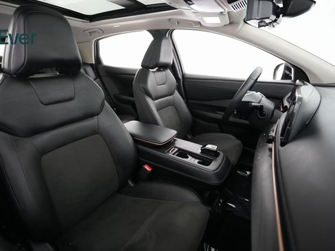 Used 2024 Nissan Ariya EVOLVE+ e-4ORCE image 10