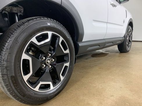 Used 2023 Ford Bronco Sport Outer Banks w/ Tech Package AWD/4WD image 9