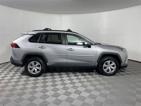 Certified 2019 Toyota RAV4 LE AWD/4WD image 8