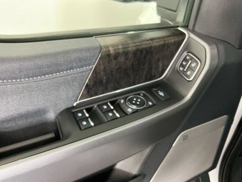 Used 2025 Ford F450 Lariat w/ FX4 Off-Road Package AWD/4WD image 16