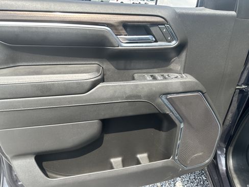 Used 2023 Chevrolet Silverado 1500 LT AWD/4WD image 7
