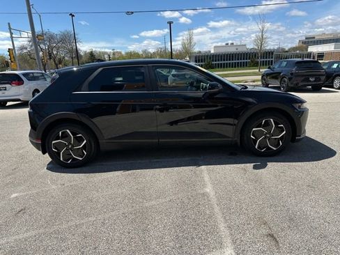 Used 2024 Hyundai Ioniq 5 SEL AWD/4WD image 5