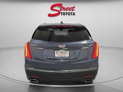 Used 2019 Cadillac XT5 Luxury w/ LPO, Black Ice Package image 3