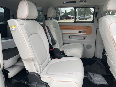 New 2025 Volkswagen ID. Buzz 1st Edition image 31