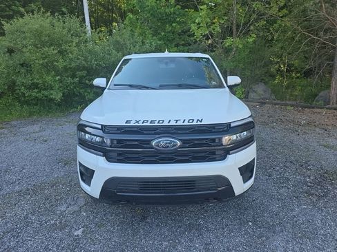 Used 2024 Ford Expedition Max Limited AWD/4WD image 9