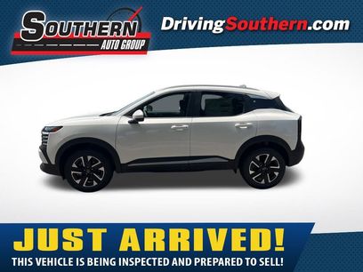 New 2025 Nissan Kicks SV w/ SV Premium Package