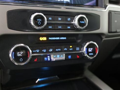 Used 2022 Ford F250 Lariat w/ Tremor Off-Road Package image 10