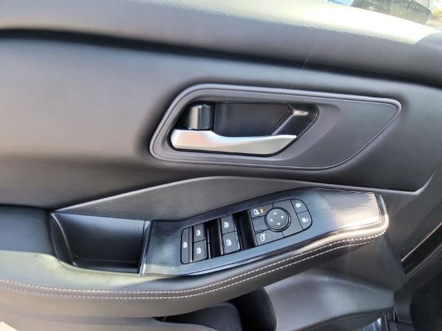 Used 2026 Nissan Rogue SV FWD image 22