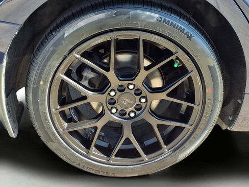 Used 2021 Toyota Camry SE image 9