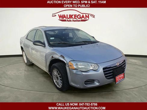 Used 2005 Chrysler Sebring Sedan image 3