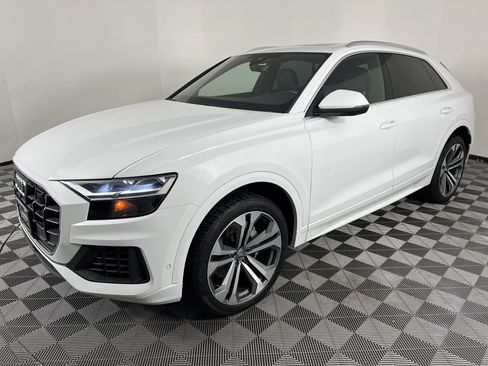 Used 2019 Audi Q8 Premium Plus w/ Premium Plus AWD/4WD image 8