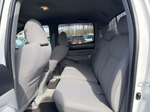 Used 2010 Toyota Tacoma PreRunner w/ TRD Sport Pkg image 10