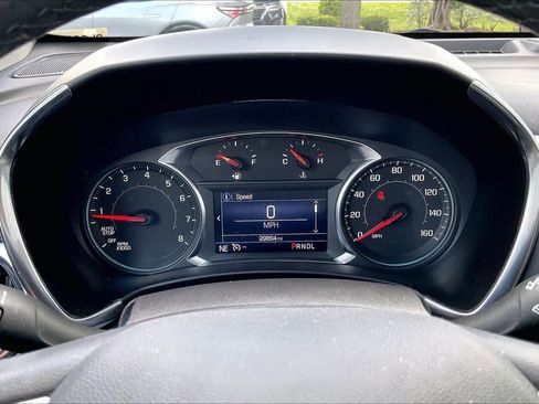 Used 2024 Chevrolet Equinox LT FWD image 20