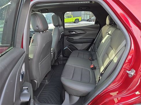 Used 2023 Chevrolet TrailBlazer RS w/ Sun and Liftgate Package image 11