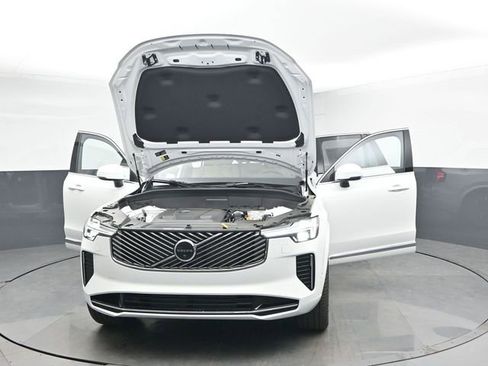 New 2026 Volvo XC90 T8 Plus w/ Protection Package Premier AWD/4WD image 56