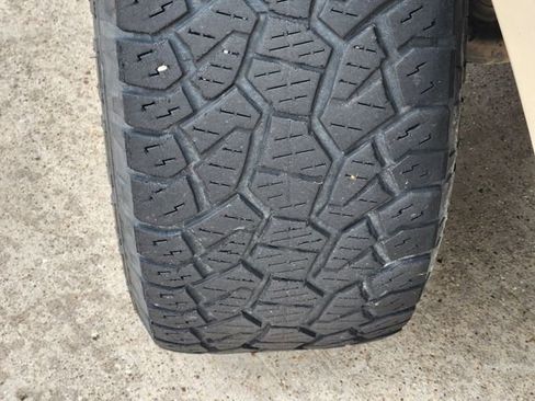 Used 2018 Ford Expedition XLT w/ Equipment Group 201A RWD image 11