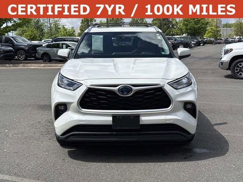 Used 2021 Toyota Highlander XLE image 6