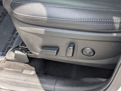 Used 2023 Hyundai Santa Fe SEL w/ Premium Package FWD image 19