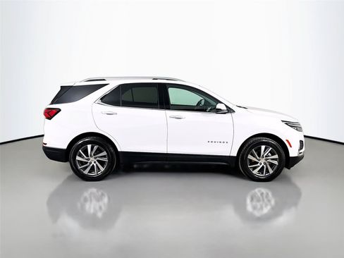 Used 2024 Chevrolet Equinox Premier AWD/4WD image 10
