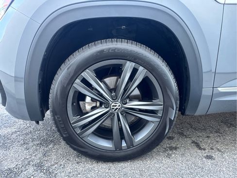 Used 2022 Volkswagen Atlas Cross Sport SEL R-Line AWD/4WD image 8