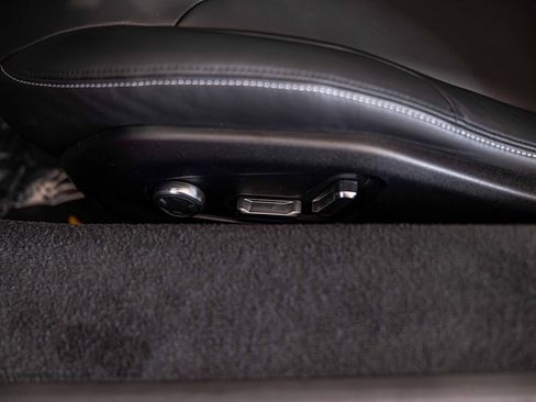 New 2025 Lotus Emira image 19