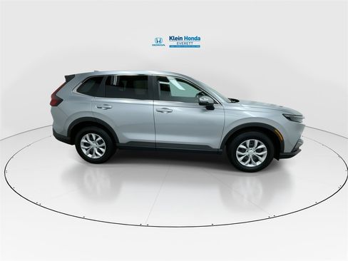 Certified 2025 Honda CR-V LX image 3