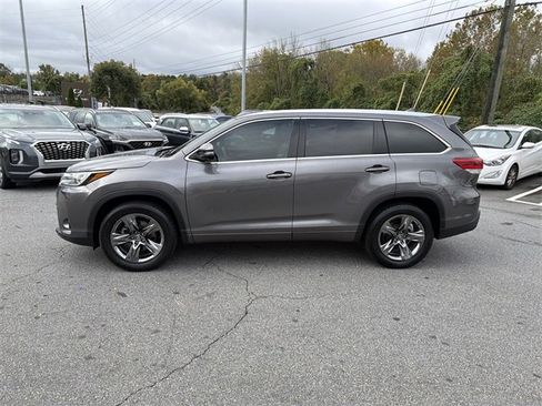 Used 2018 Toyota Highlander Limited Platinum image 4