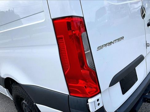Used 2023 Mercedes-Benz Sprinter 2500 image 23