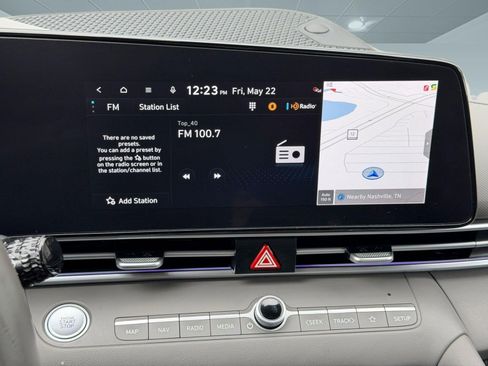 Used 2025 Hyundai Elantra SEL FWD image 20