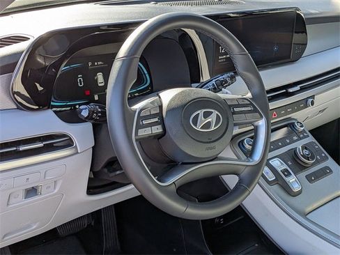 Used 2025 Hyundai Palisade SEL image 14