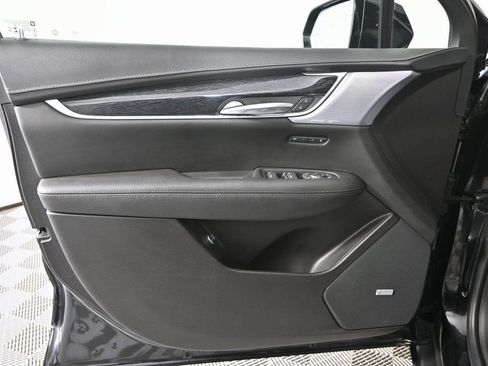 Used 2022 Cadillac XT5 Premium Luxury image 18