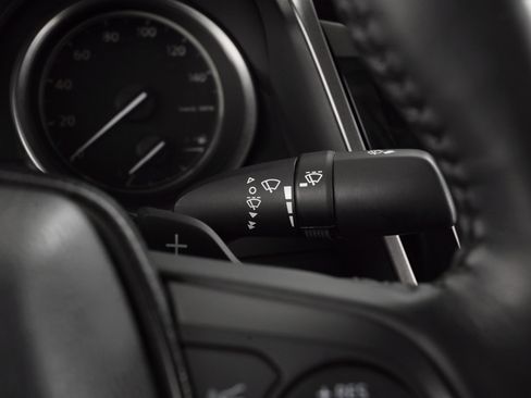 Used 2023 Toyota Camry SE image 17