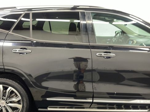 Used 2018 GMC Terrain Denali w/ LPO, 'HIT The Road' Package FWD image 20