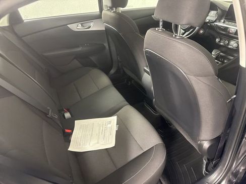 Used 2023 Kia Forte LXS w/ LXS Technology Package FWD image 18