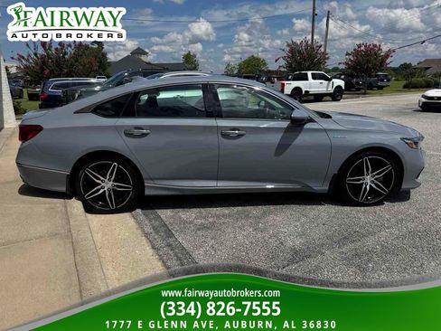 Used 2021 Honda Accord Touring image 5