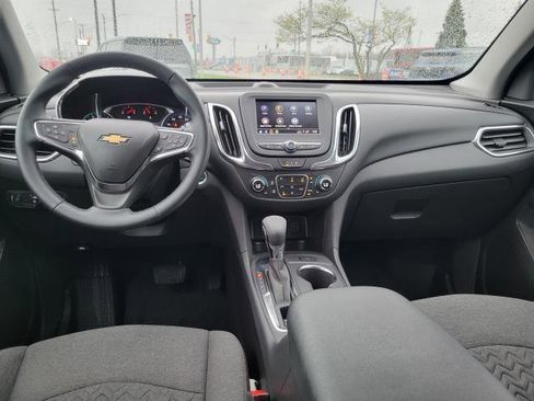 Used 2024 Chevrolet Equinox LT w/ LPO, Floor Liner Package FWD image 24