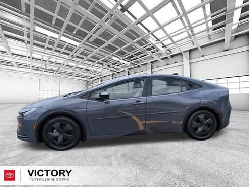Used 2026 Toyota Prius LE w/ Protection Package #3 (TMS) FWD image 7