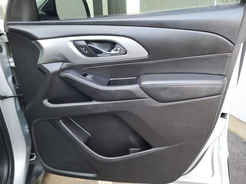 Used 2019 Chevrolet Traverse LS image 19
